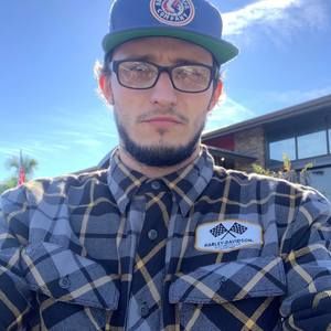 Meet your Posher, Mitchell